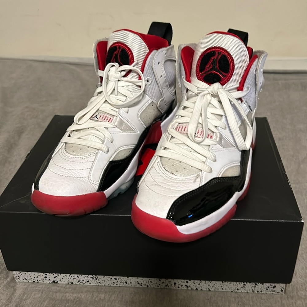 Jordan Jumpman Two Trey